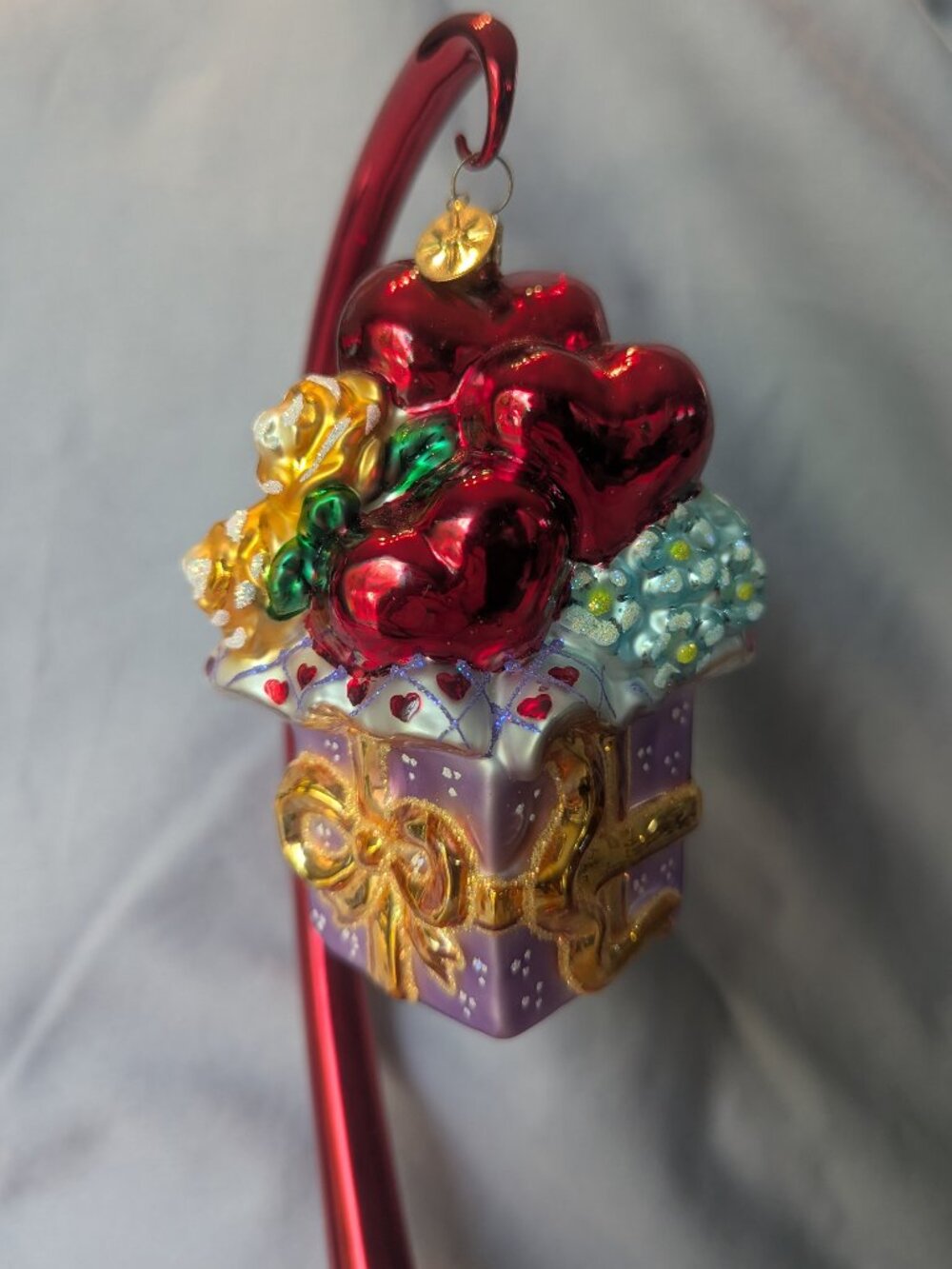 Christopher Radko Endless Gift of Love Ornament #02-0388-0 Retired Valentine